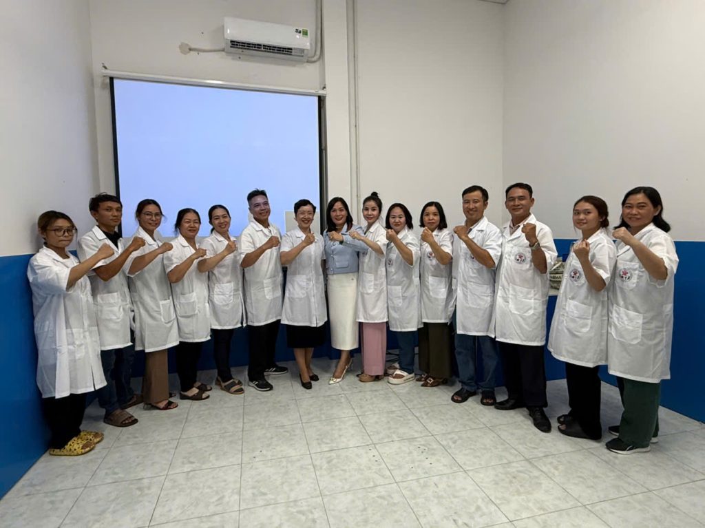 Học Bấm Huyệt Không Cần Bằng Cấp Y Người Lớn Tuổi