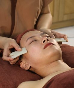 Cạo Gió Ngọc Thạch Chuyên Viên Trị Liệu